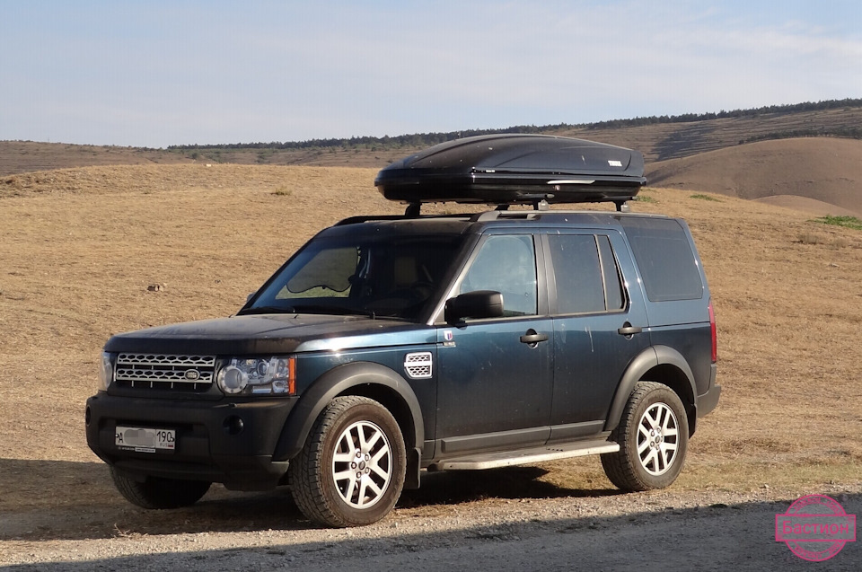 Дискавери крыша. Ленд Ровер Дискавери. Land Rover Discovery 3. Ленд Ровер Дискавери 2. Ленд Ровер Дискавери 4 багажник.