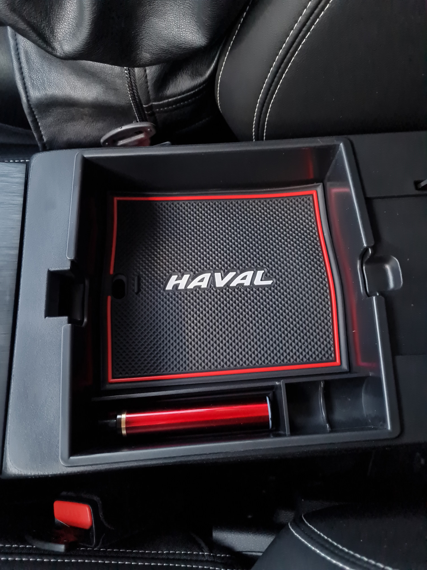 Коврики для haval jolion. Ящик в подлокотник Haval Jolion. Авточехлы Haval Jolyon. Подлокотник Хавал Джолион. Коврики Haval Jolion drive2.