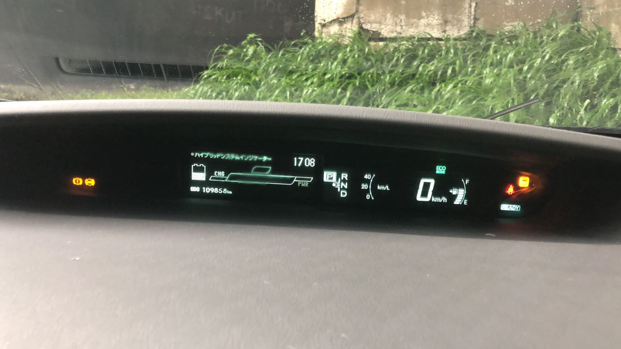 приборы на приусе 30. панель управления приус 50. панель приборов тойота приус 20. приборы на приусе 30. тойота приус 30 панель.