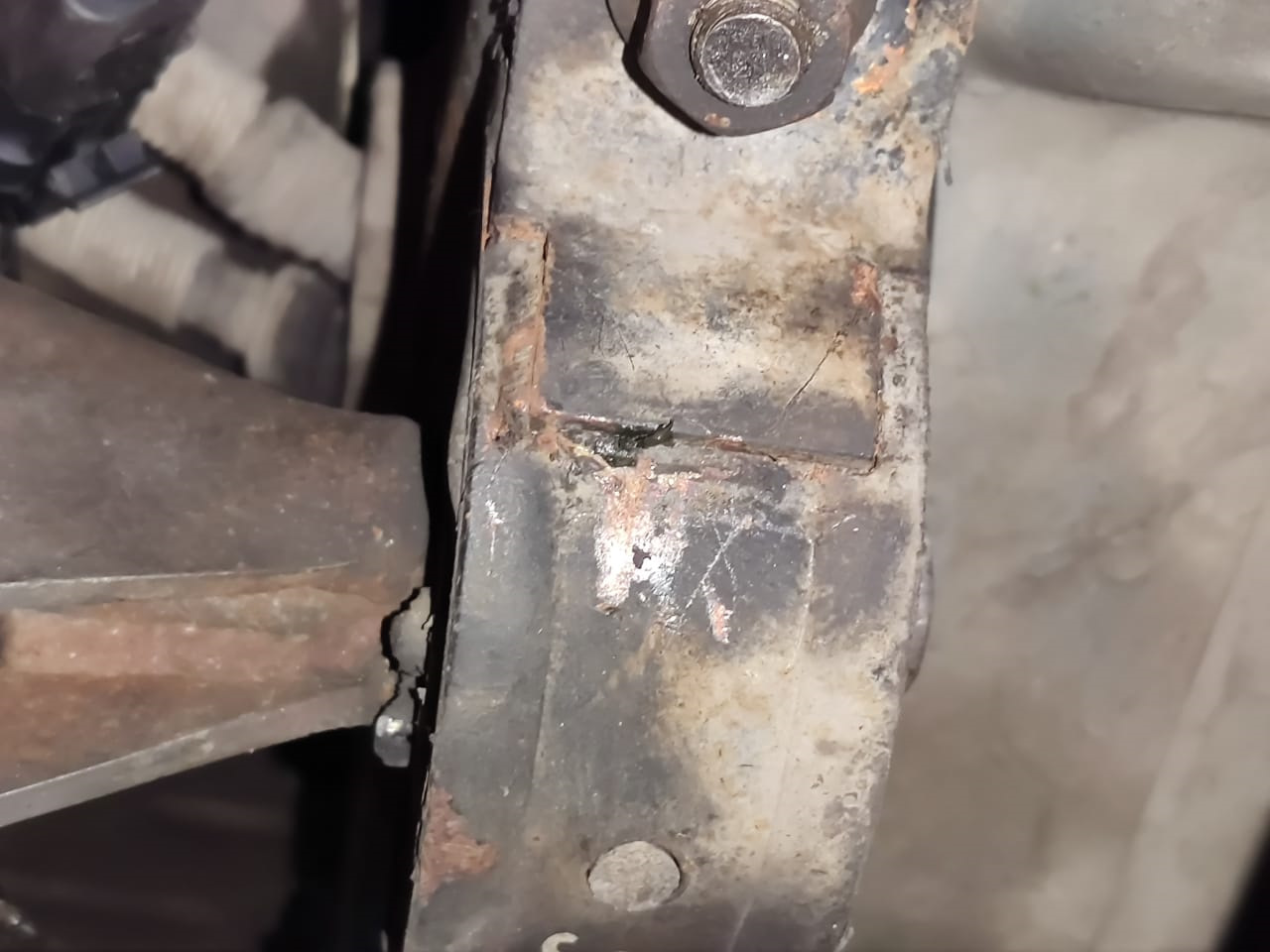 Подушки двигателя от калины 1 — Lada Калина 2 Спорт, 1,6 л, 2014 года ...