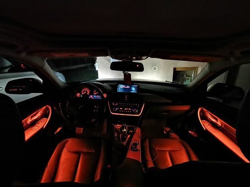 Подсветка бмв е90. Подсветка салона BMW f10 многоцветная. BMW f10 подсветка салона. Подсветка салона BMW f30. Подсветка салона BMW f20.