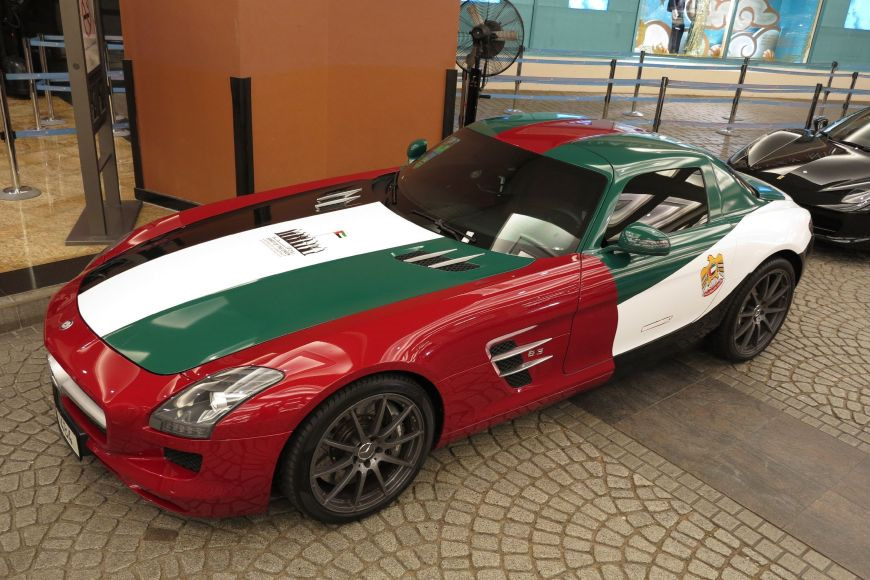 Mercedes SLS Dubai