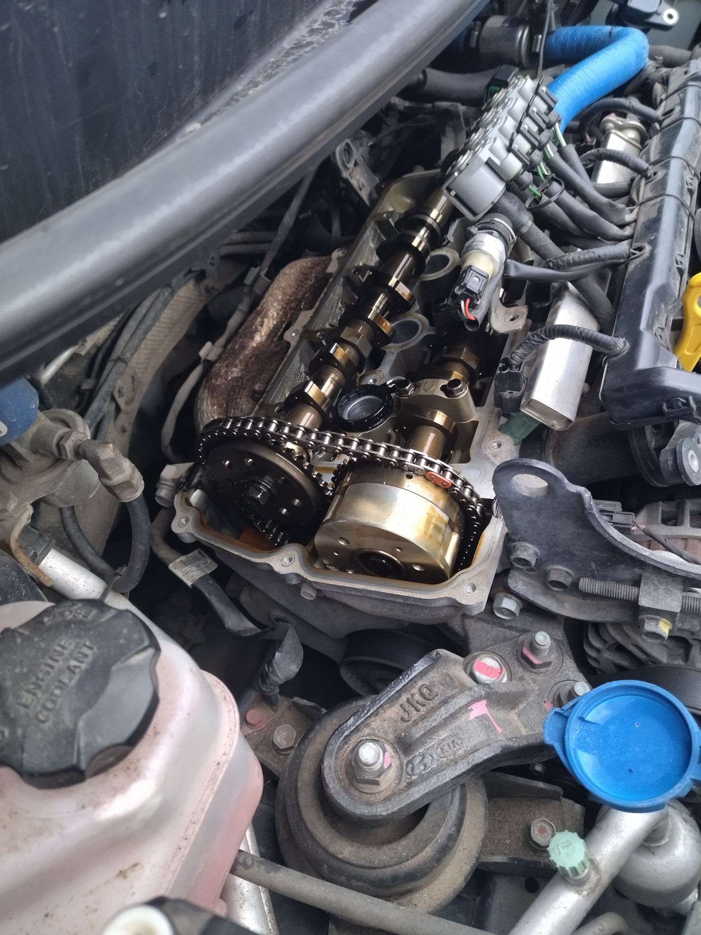 Эндоскоп в цилиндрах, пропала компрессия, плохо заводится на холодную ...