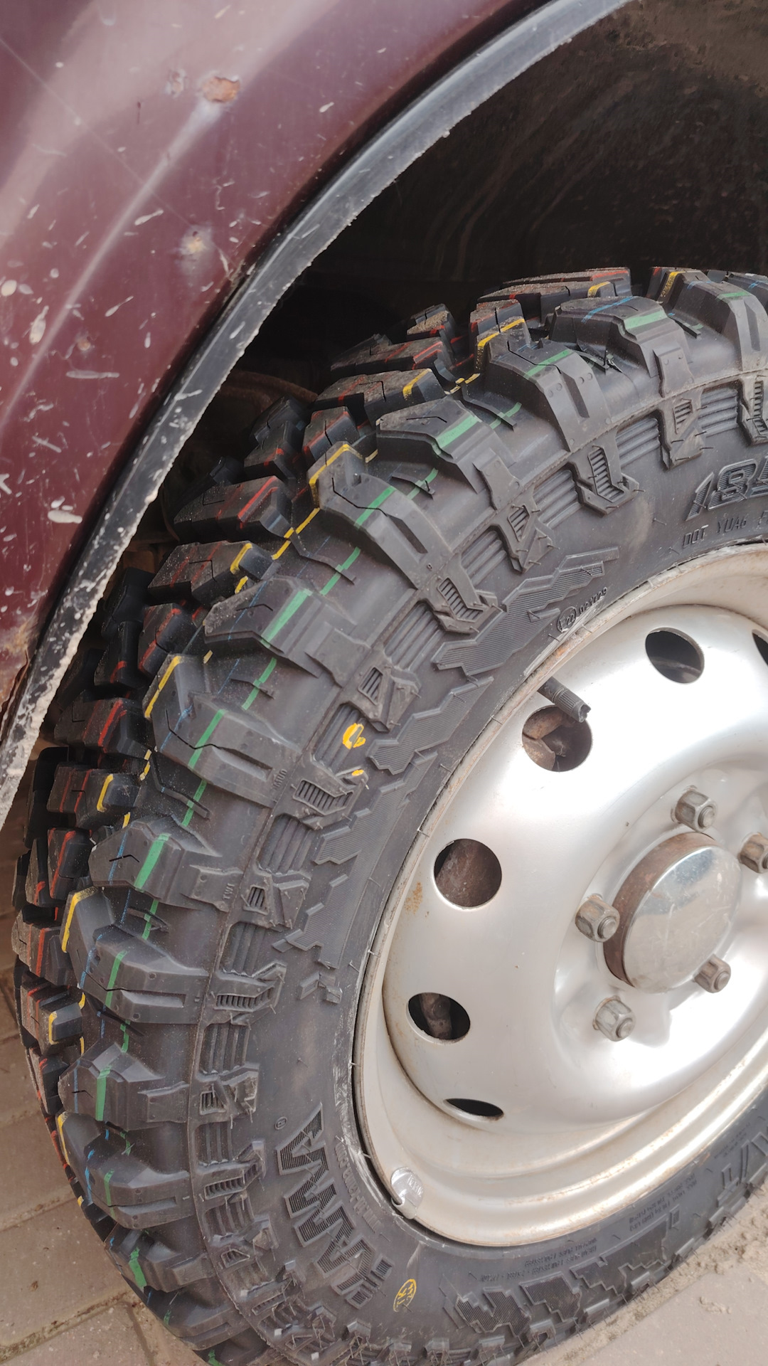 Новая резина: KAMA FLAME M/T (HK-434) 185/75 R16 — Lada 4x4 5D, 1,7 л ...