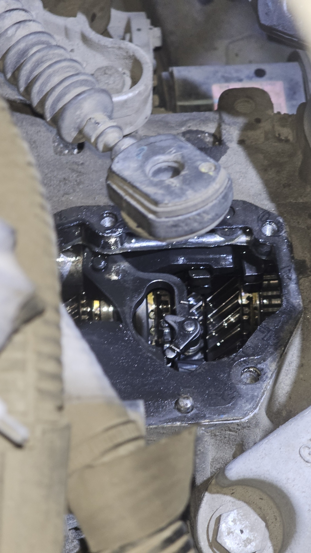 Автомат машина. Коробка передач в машине. Имитация изучаемого способа передачи без мяча по разделениям. Имитация передача. Имитация передача.