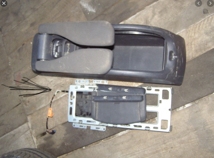 Как снять подлокотник рено сценик 2 Запись, 15 марта 2021 - Renault Scenic II, 2 л, 2007 года аксессуары DRIVE2