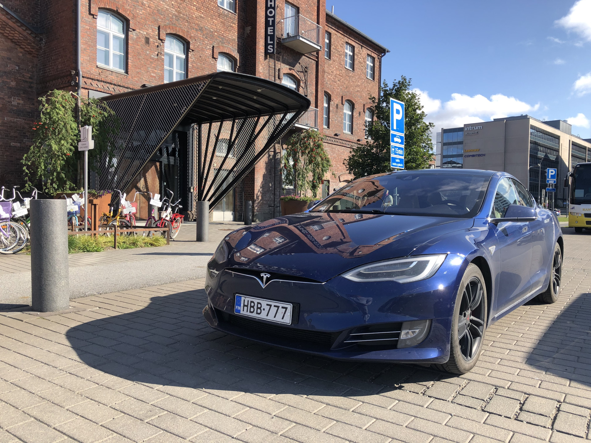 Немного о специфике при выборе Tesla S (б.у.) — Tesla Model S, 2015 года |  покупка машины | DRIVE2