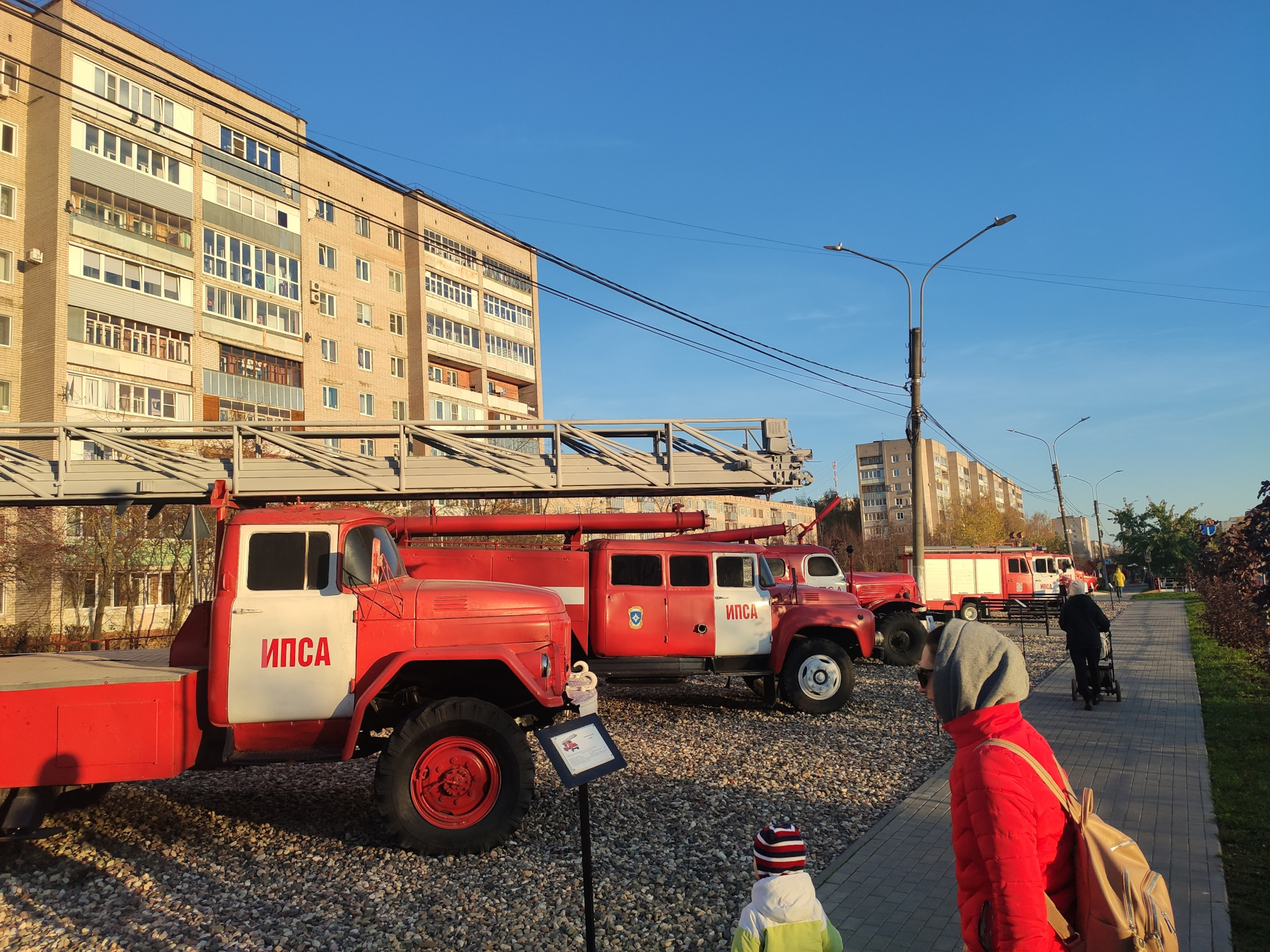 Настоящие спасатели: на чём передвигаются пожарные — «Грузовики, автобусы,  спецтехника» на DRIVE2