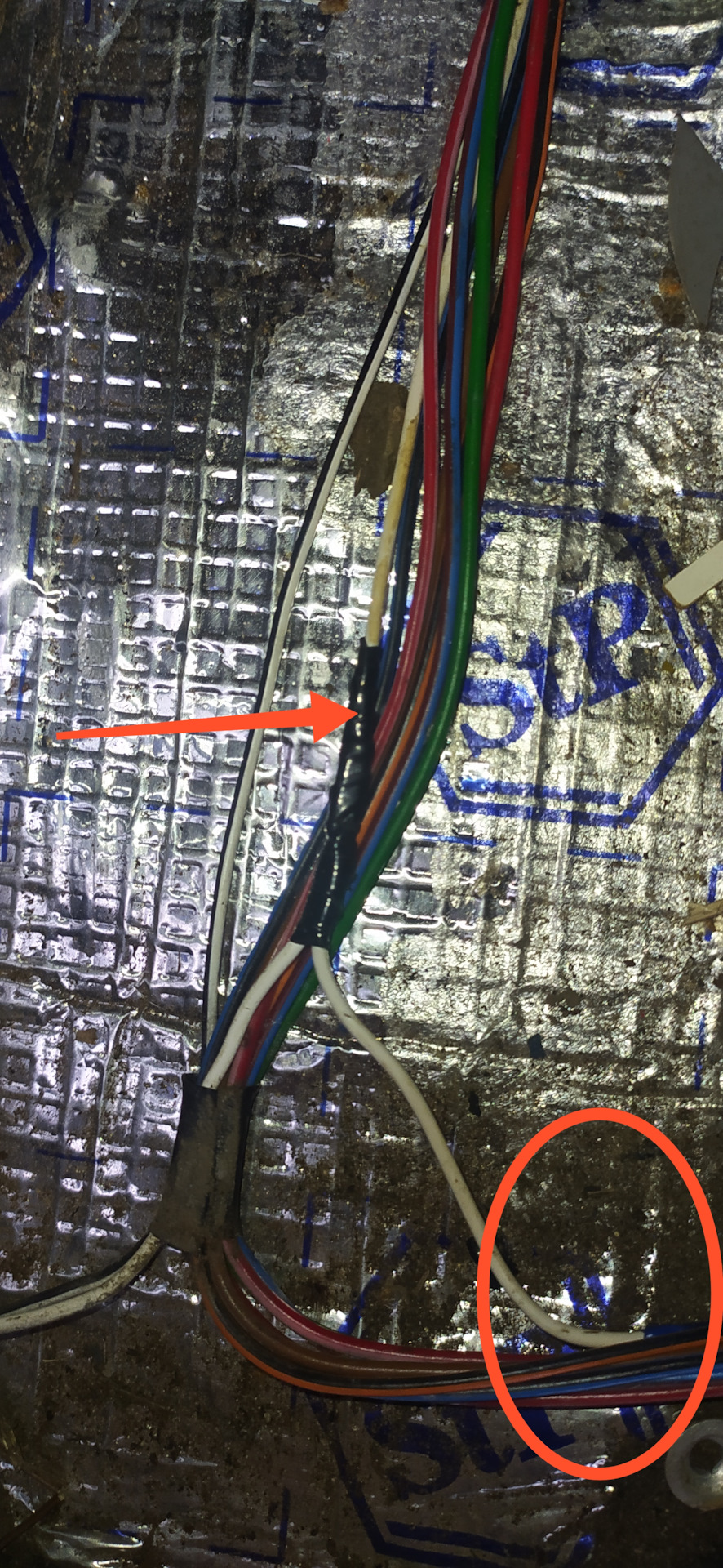 Перегорает предохранитель освещения салона и стоп-сигналов (КЗ ...