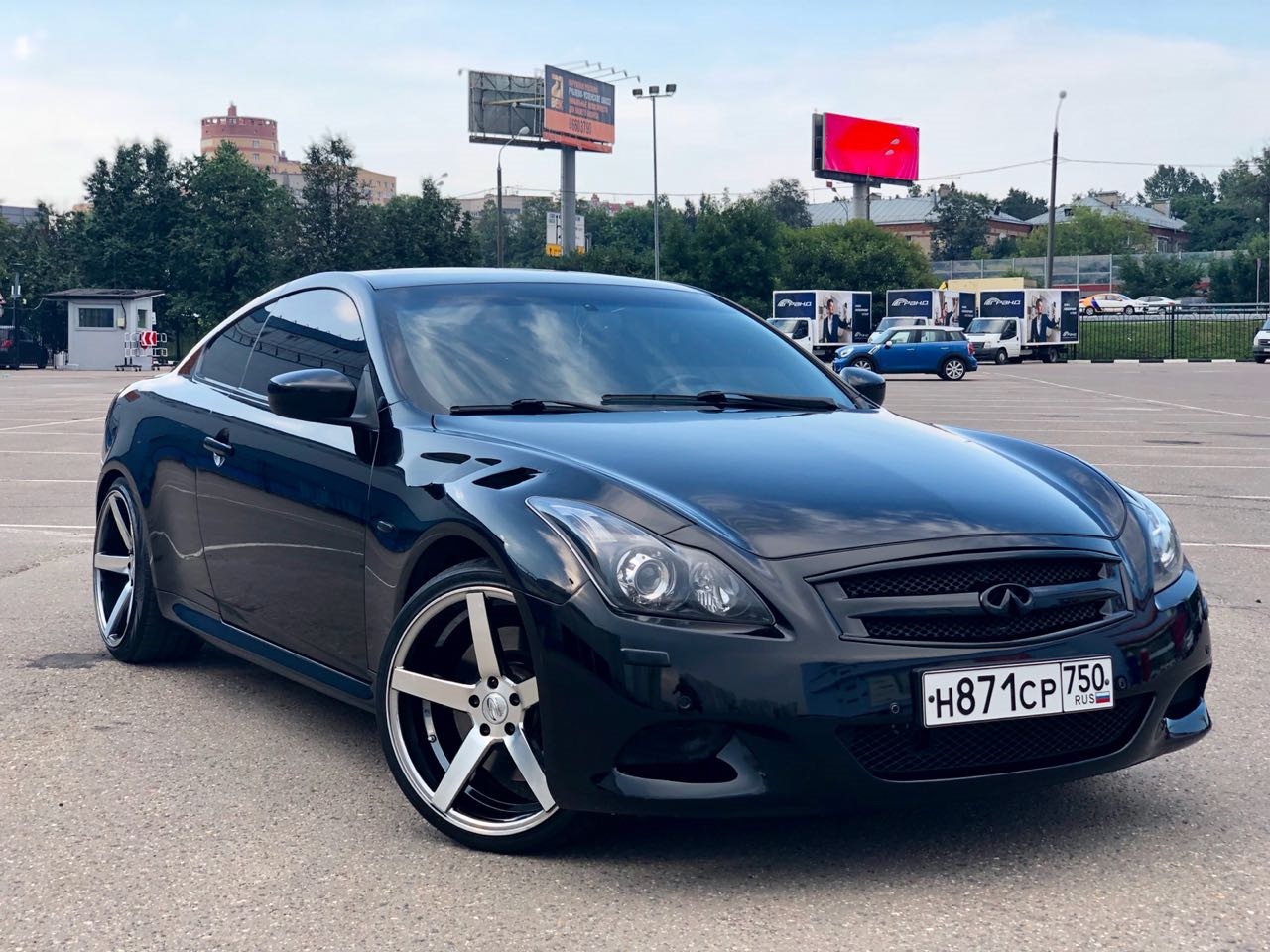 Infiniti g37 Black