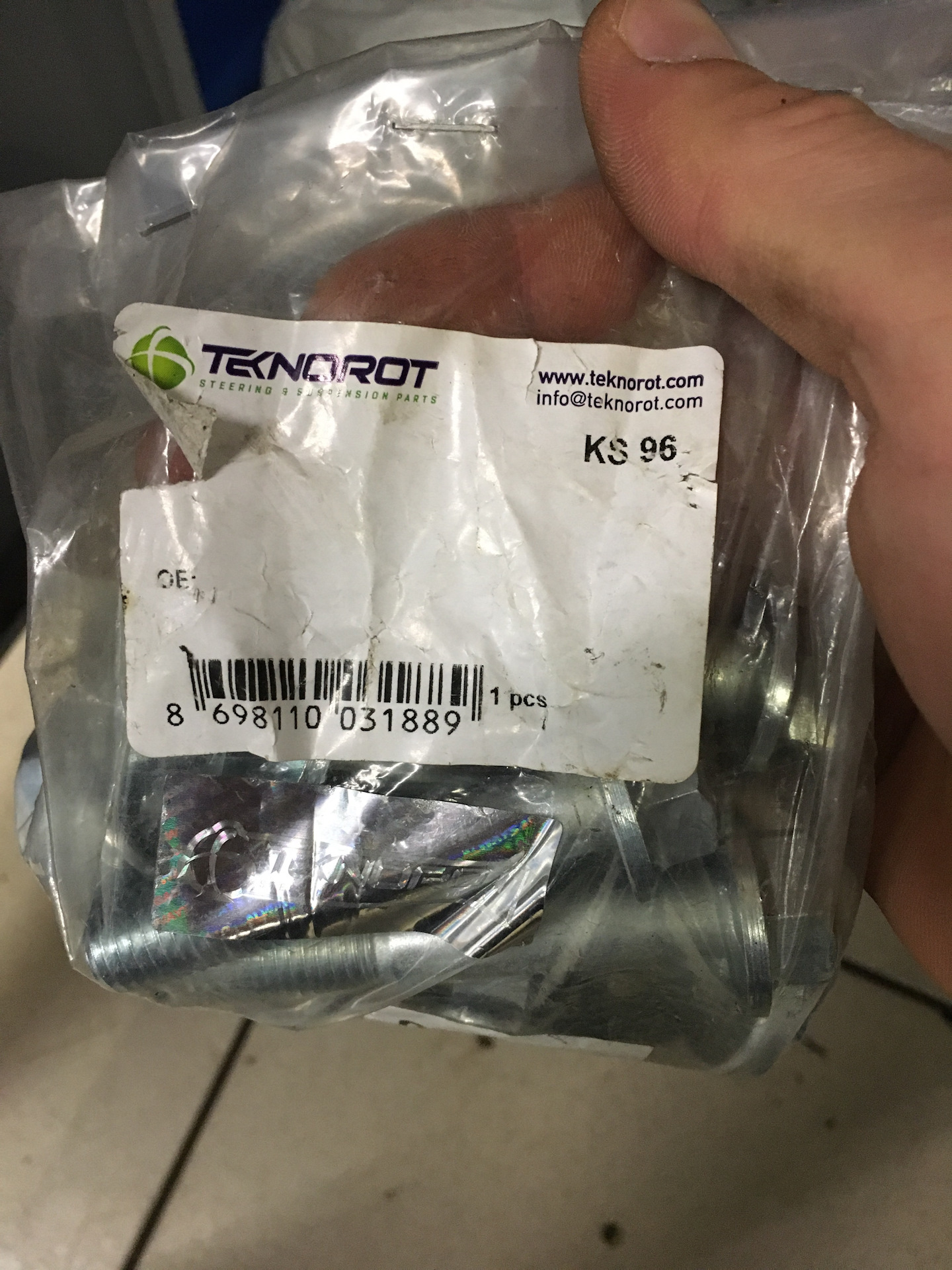 Ищу артикул комплекта болтов задней подвески ФМ4 — Ford Mondeo IV, 2 л ...