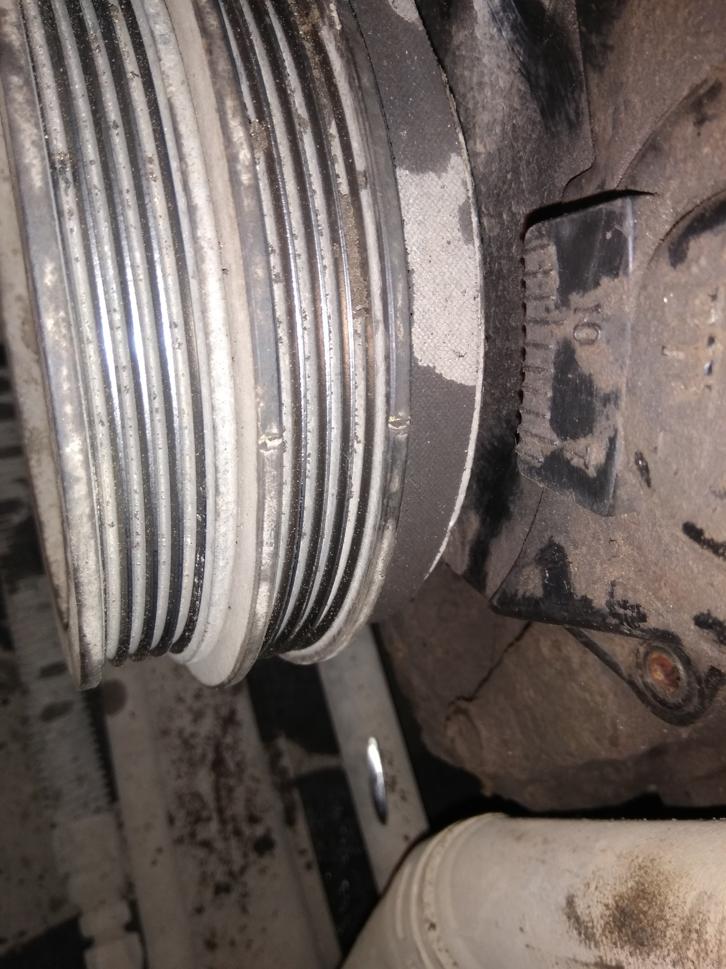 Метки на шкиве коленвала — KIA Sportage (1G), 2 л, 2001 года | своими ...