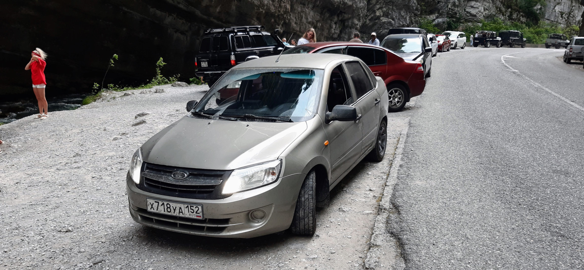 Абхазия. Граница и заселение. — Lada Гранта, 1,6 л, 2013 года | путешествие  | DRIVE2