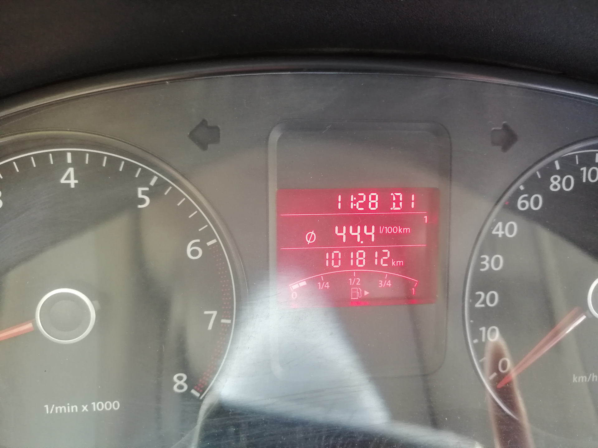 У кого какой расход на поло седан? — Volkswagen Polo Sedan, 1,6 л, 2011 ...