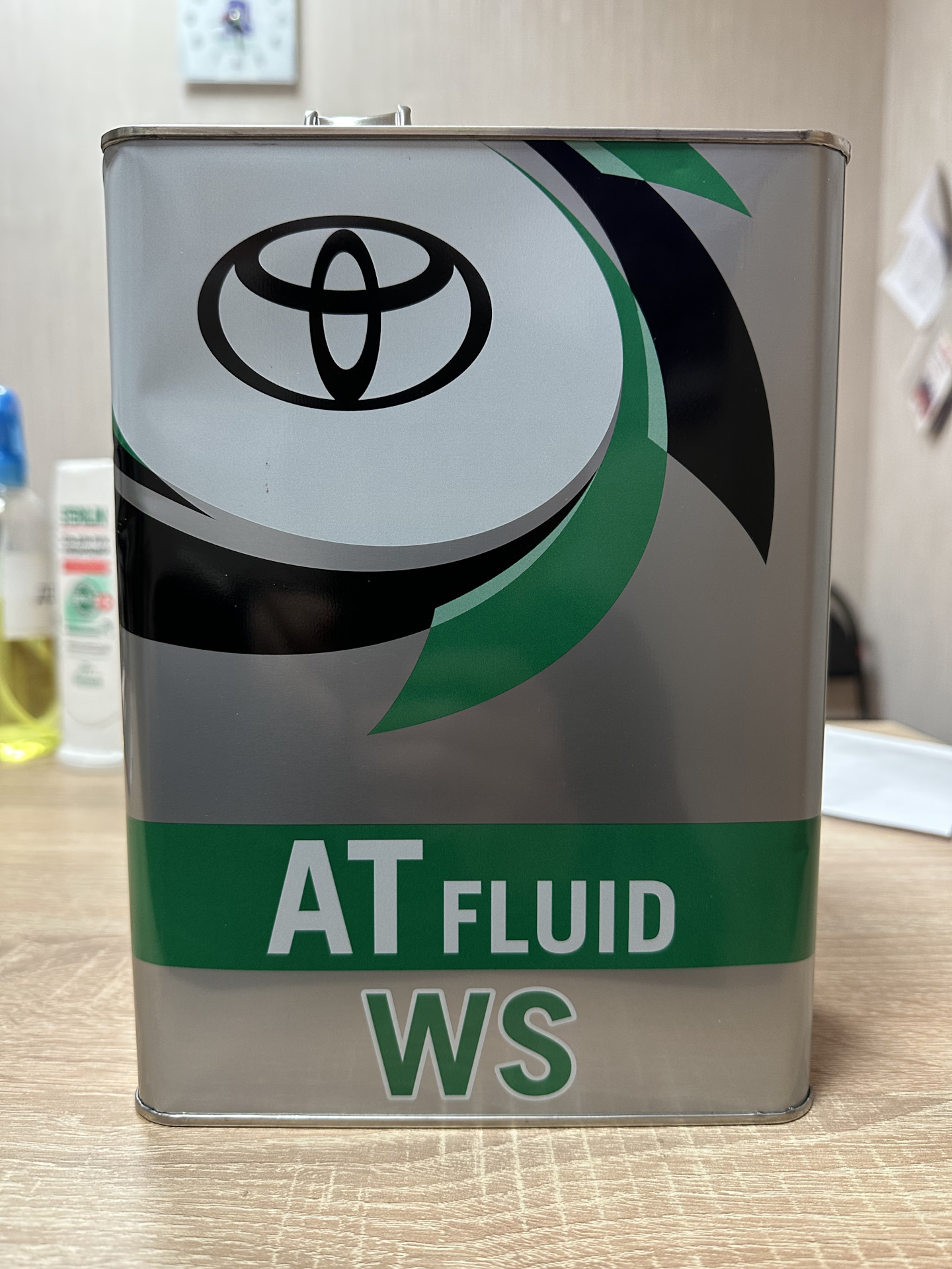 Внимание! Подделка TOYOTA ATF WS 4 08886-02305 4 литра. Продают по 1800 ...