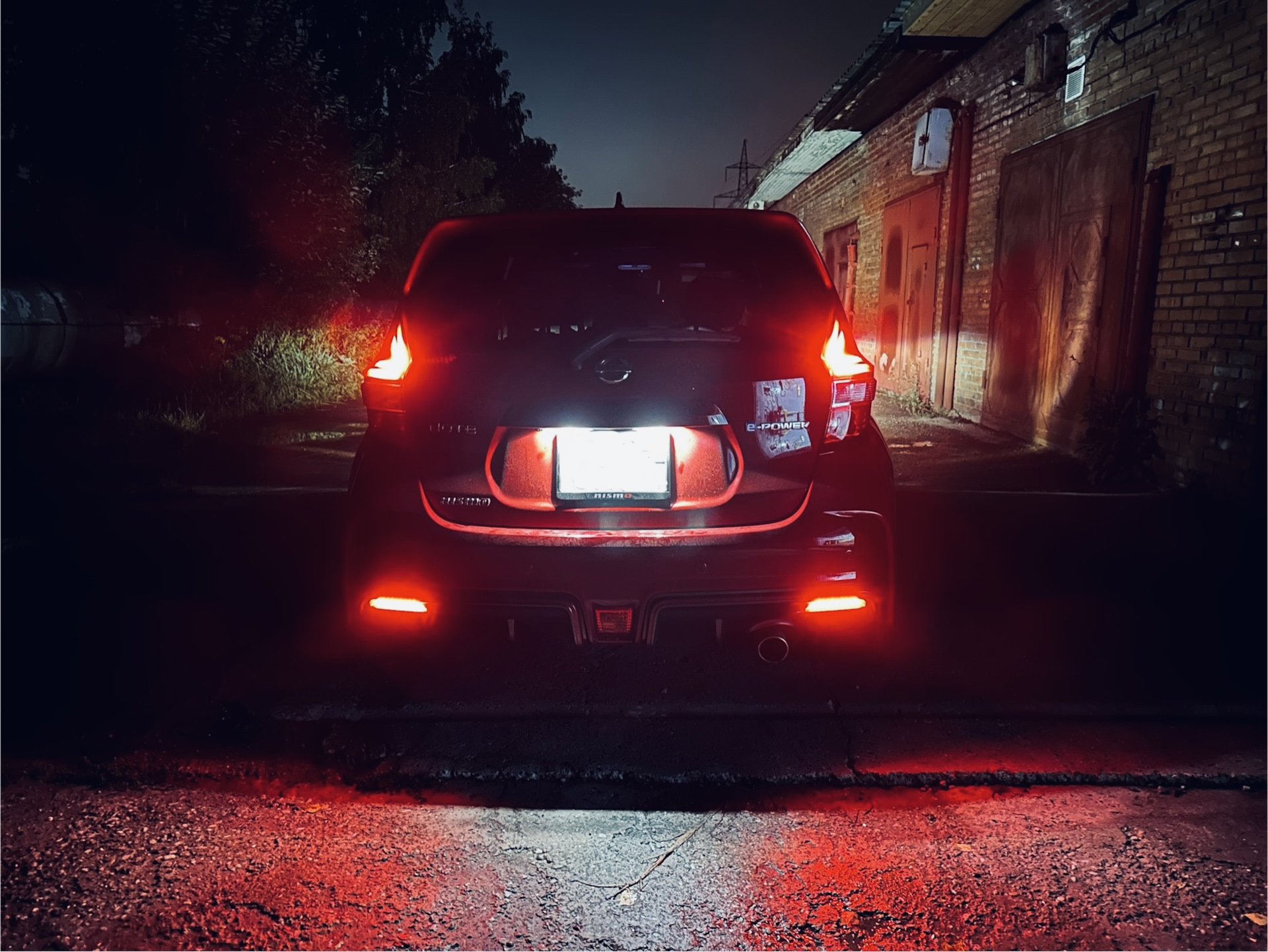 NISSAN NOTE クリスタルアイ CRYSTALEYE NISSAN NOTE NISMO Modified TAS2022 - クリスタル