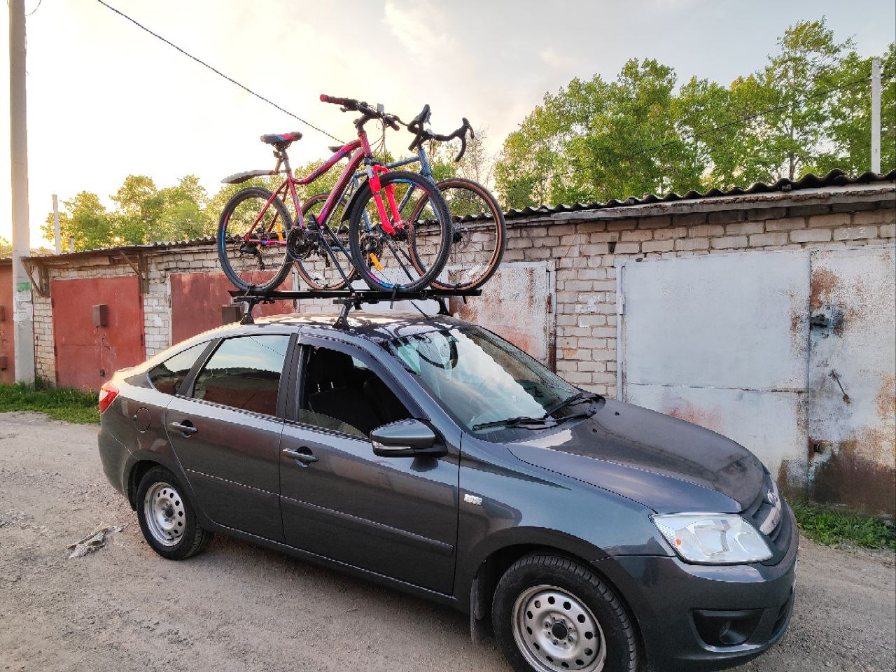 Установка верхнего багажника или неудача с рейлингами — Lada Гранта ...