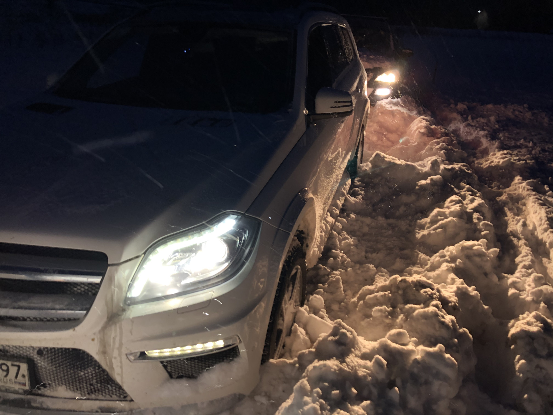 Большая погремушка и буксировочный крюк… — Mercedes-Benz GL-class (X166), 3  л, 2013 года | своими руками | DRIVE2