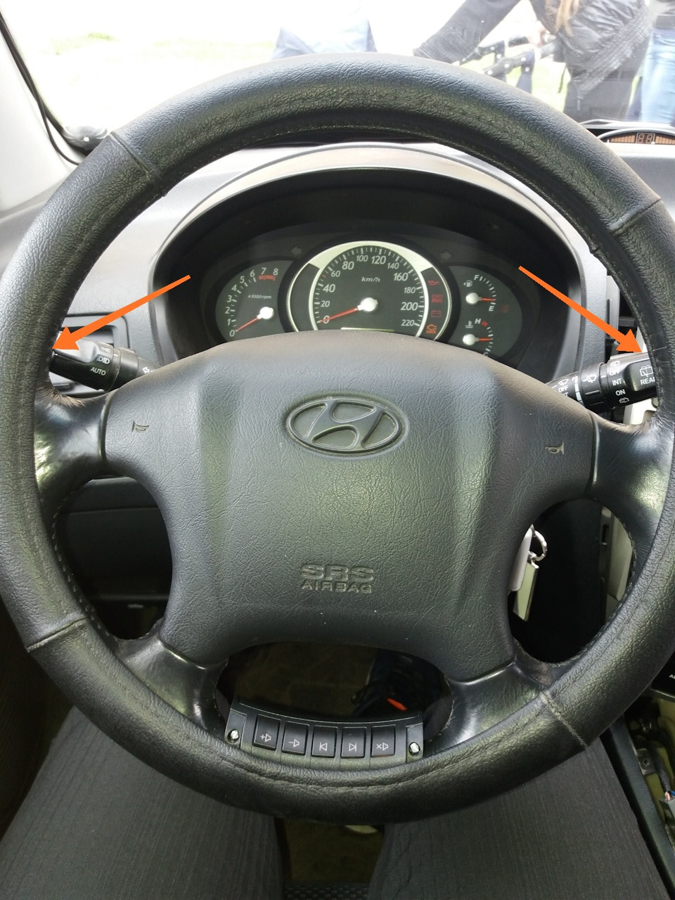 Как снять руль туксон Bluetooth -кнопки на руль из Китая для Андроид-магнитолы - Hyundai Tucson (JM), 