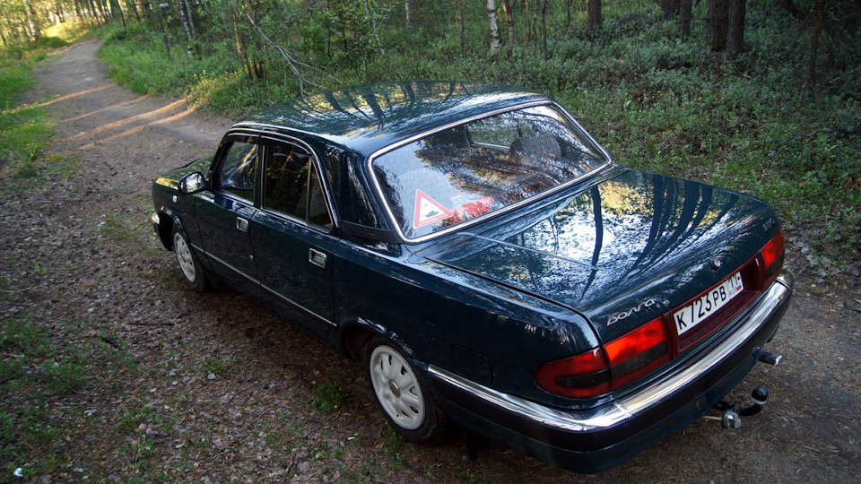 Цвета волги 3110. Газ 3110 волга цвет зеленый. Газ 3110 волга 2001. Газ 3102 красная. Газ 3110 волга 2003.