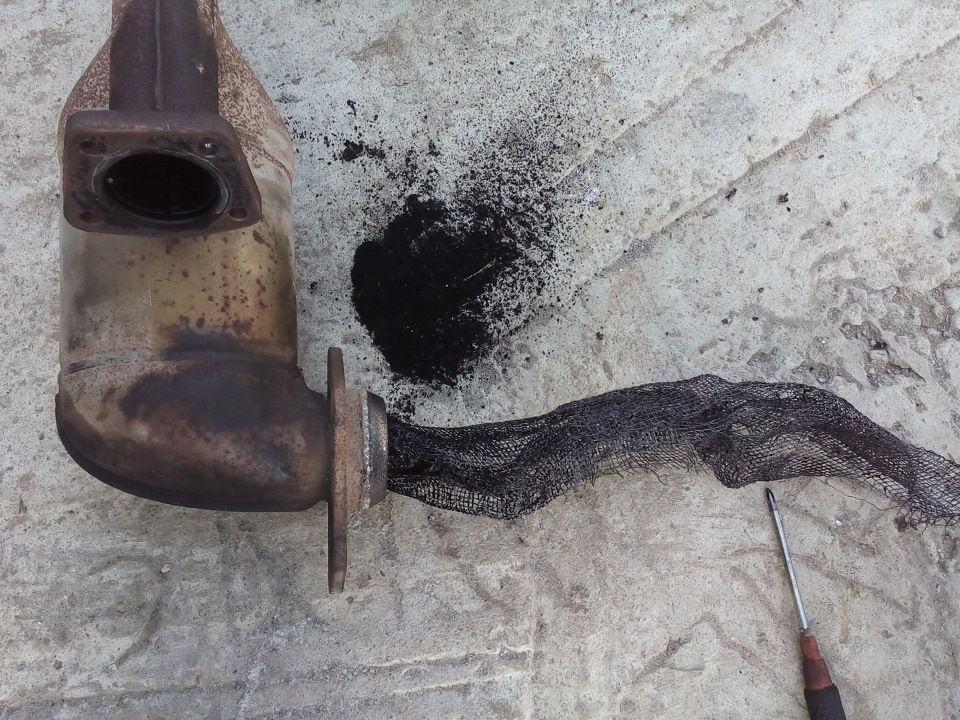 как правильно вырезать сажевый фильтр — Renault Grand Scenic III, 1,5 л ...