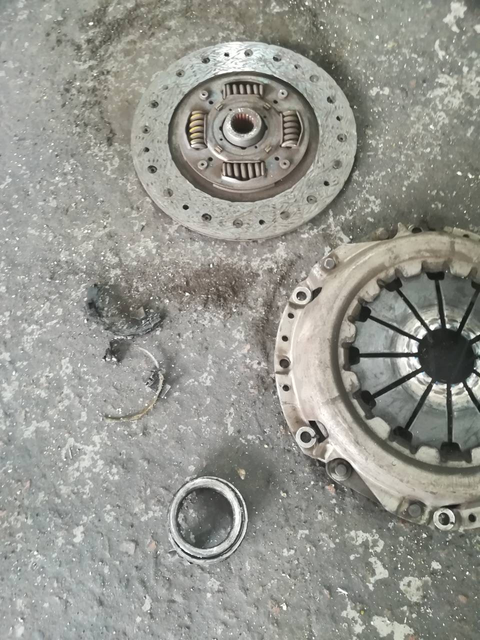 Звон в двигателе emgrand ec7 1.6 — Geely Emgrand EC7 FE-1, 1,6 л, 2013 ...