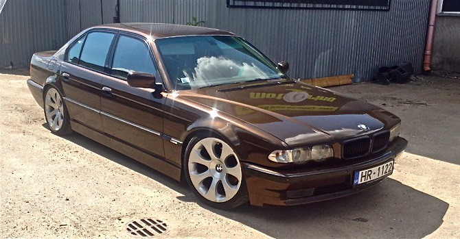 BMW e34 Marakesh Brown