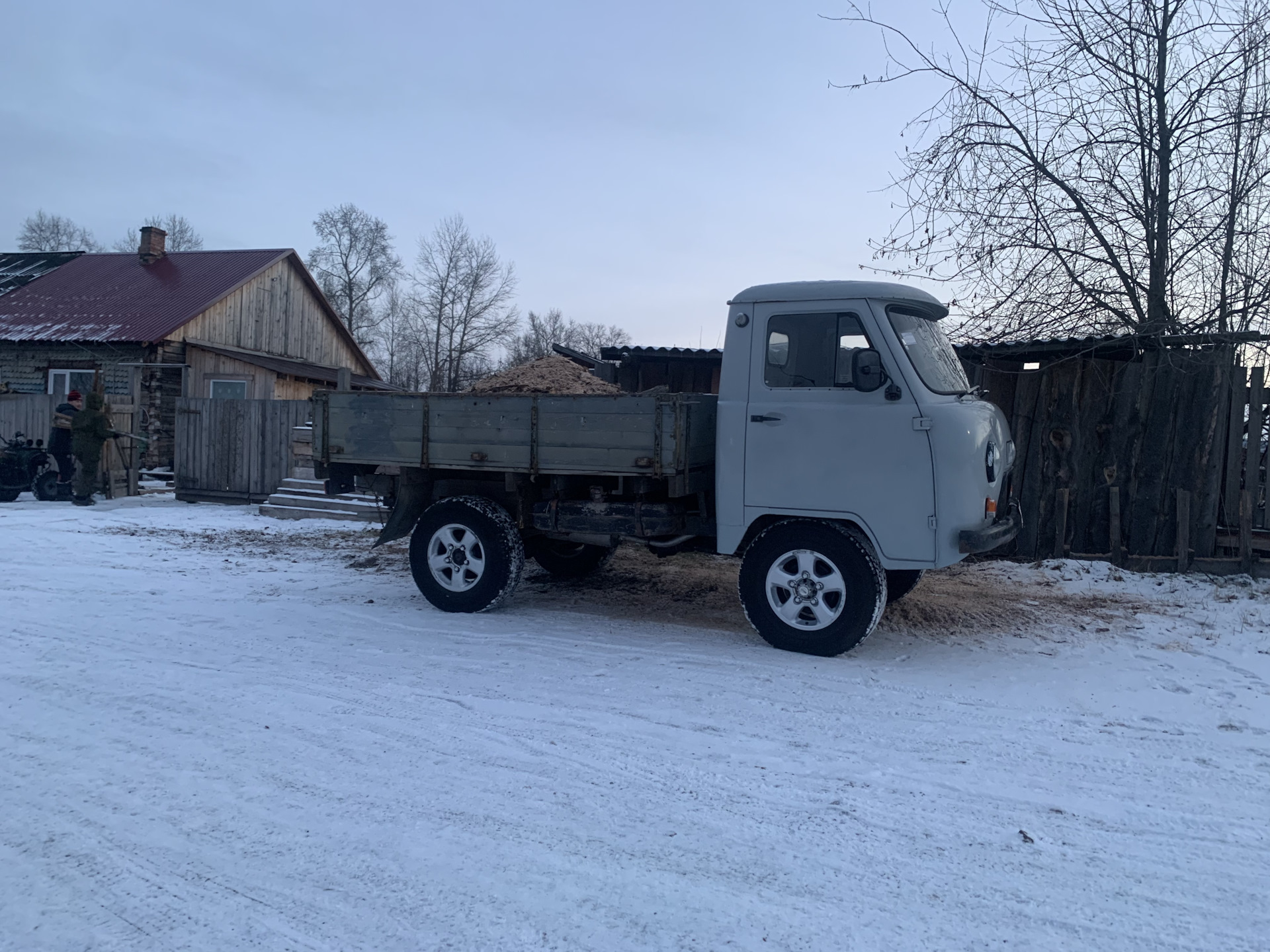 Подойдет ли этот диски на уаз от Toyota LAND CRUISER 100 — УАЗ 452, 2,9 л,  2005 года | тюнинг | DRIVE2