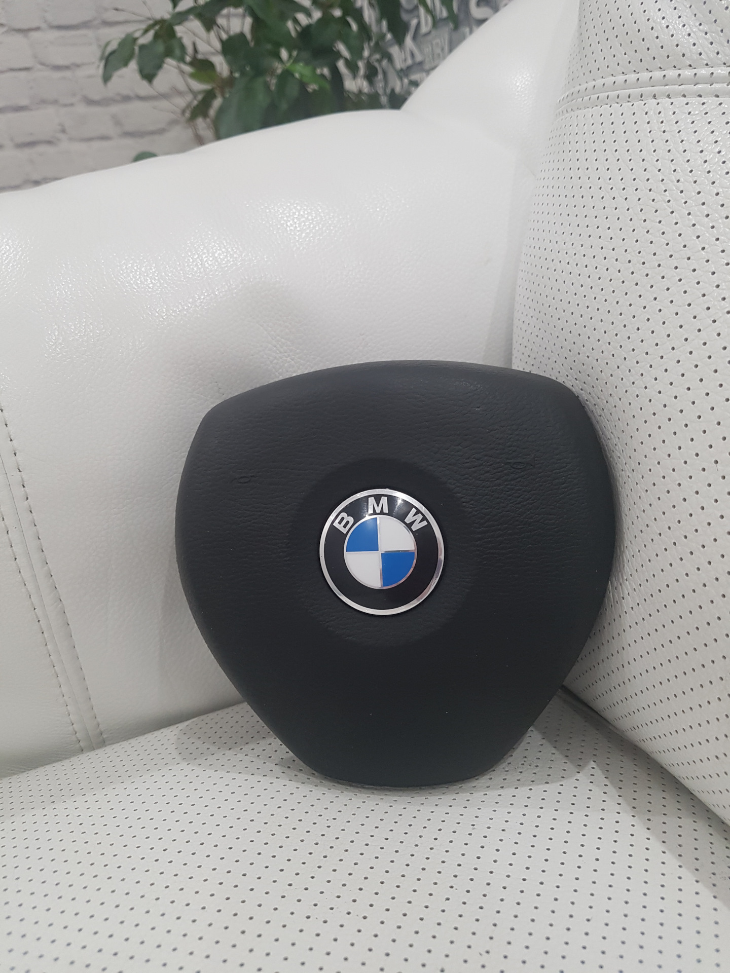 Внимание! Эмблема BMW в AIR BAG руля F30, F31, F35, F80! — BMW 3 series  (F30), 2 л, 2014 года | своими руками | DRIVE2