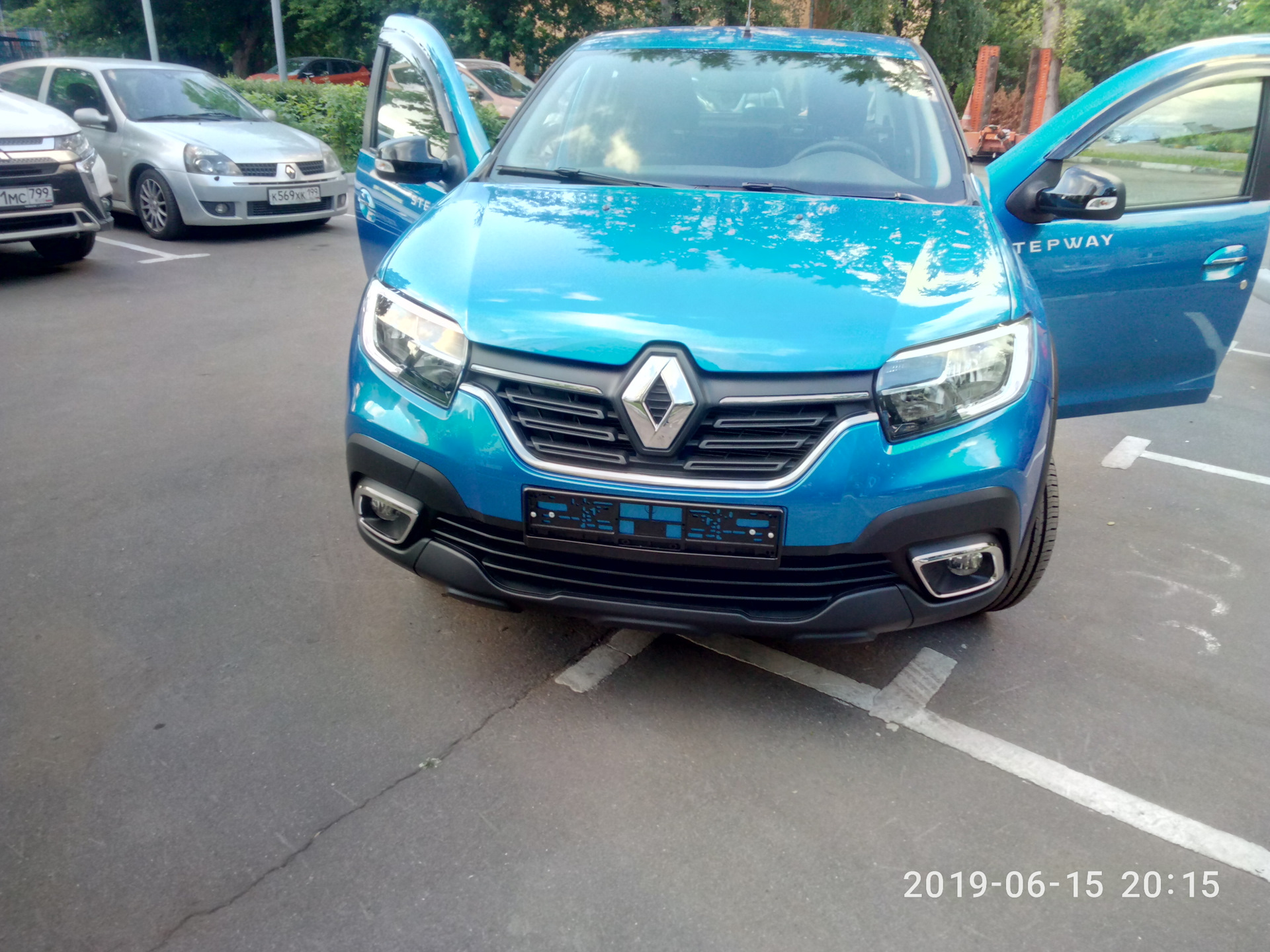 Зима 205-60-16 — Renault Logan Stepway, 1,6 л, 2019 года | колёсные диски |  DRIVE2