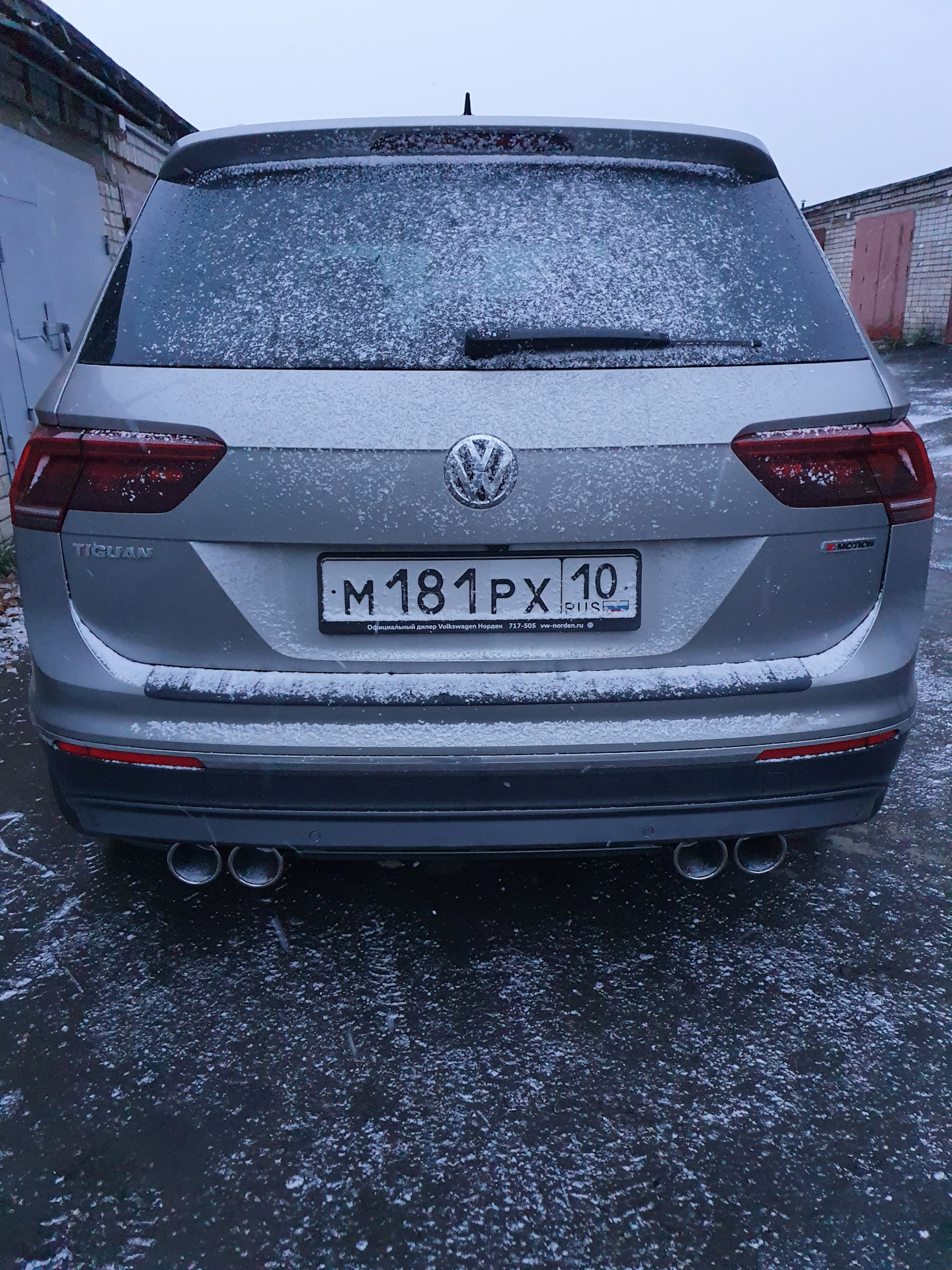volkswagen tiguan тюнинг 2 трубы с зади volkswagen tiguan тюнинг 2 трубы с зади