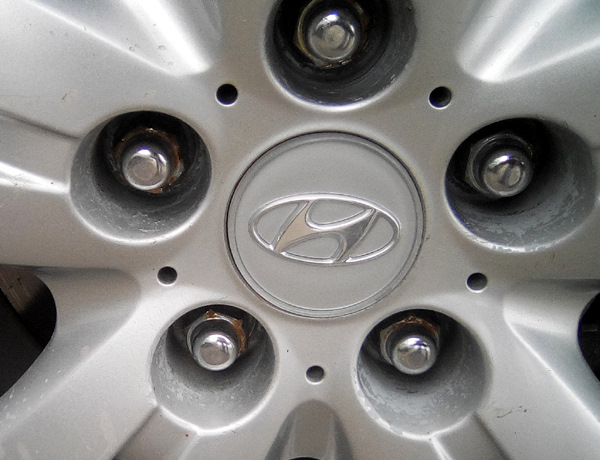 Колпак в ступицу колеса, заглушка диска Hyundai Tucson — Hyundai Tucson ...