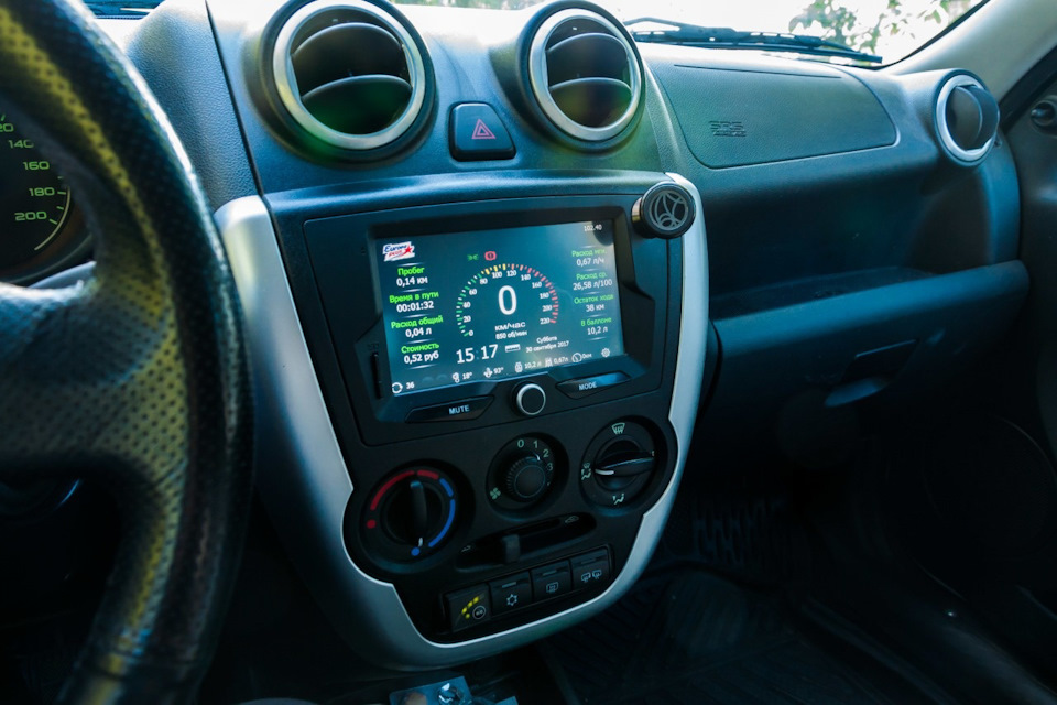 КУДА УСТАНОВИТЬ МАГНИТНЫЙ ДЕРЖАТЕЛЬ в LADA GRANTA и CHEVROLE SPARK ...