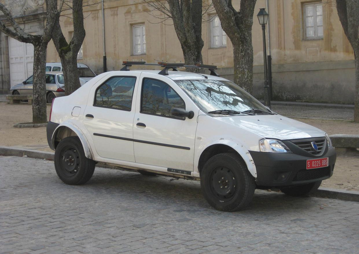 Dacia Logan 04