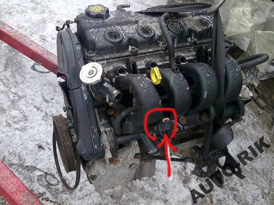 Глохнет при нажатии педали сцепления — Chrysler Stratus I, 2 л, 1998 ...