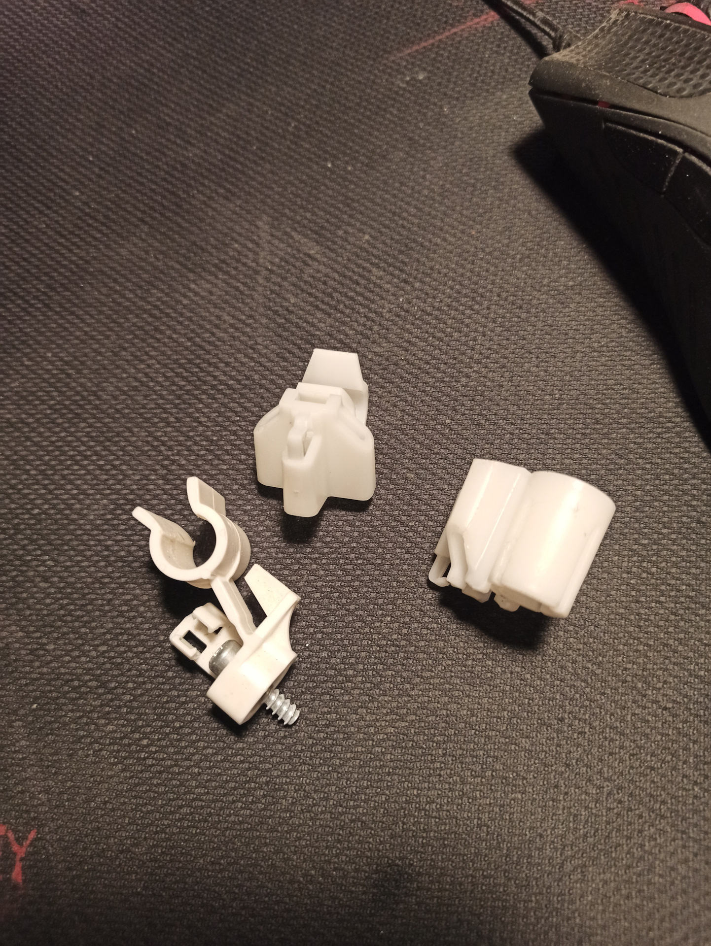 Ищется разбитая фара дорест (желательно правая) — Saab 9-3 (2G), 2 л ...