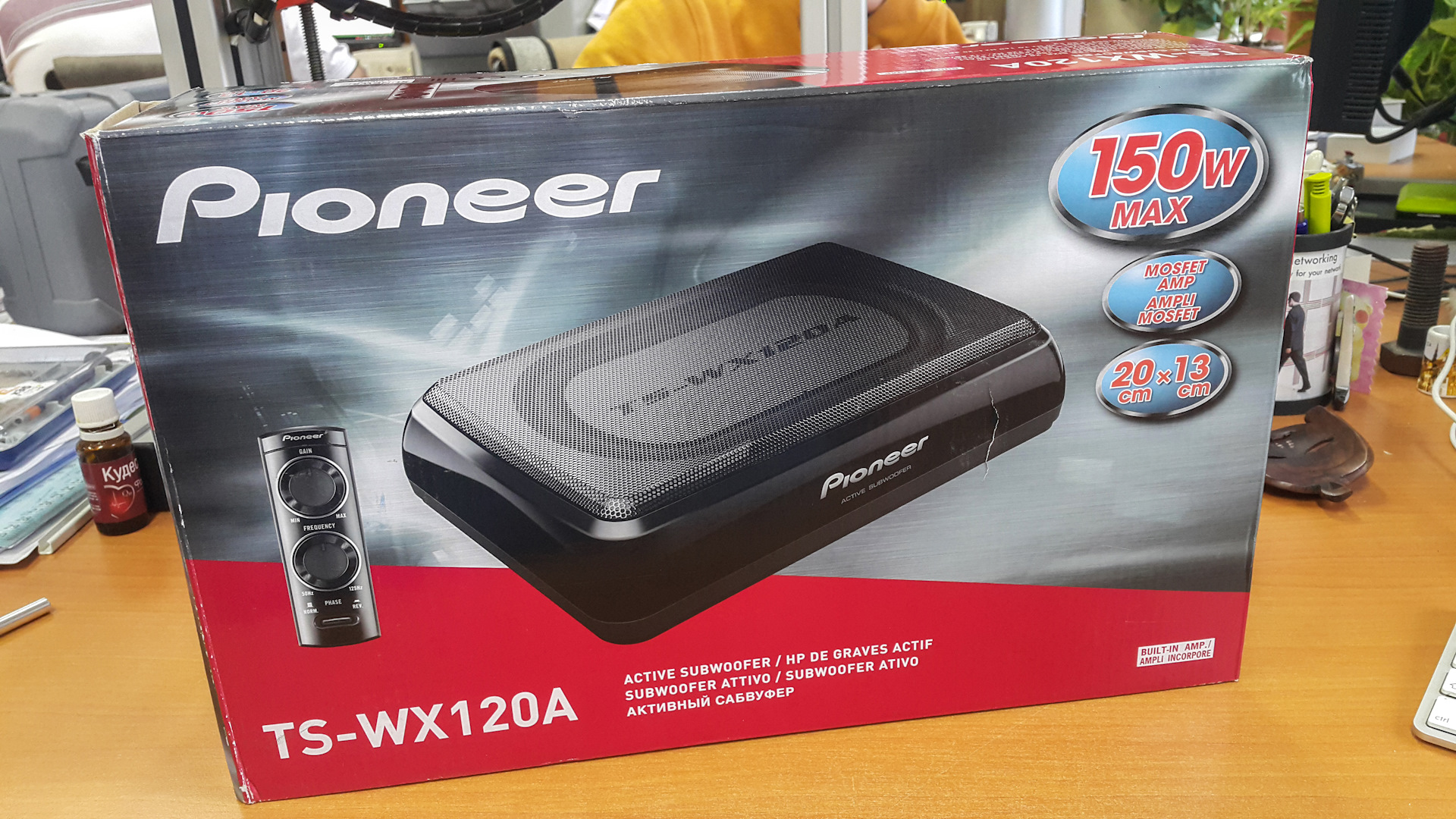 активный сабвуфер пионер под сиденье ts wx 130 da. активный сабвуфер pioneer под сиденье. сабвуфер под сидение pioneer ts-wx110a. пионер под сиденье. саб пионер под сиденье.