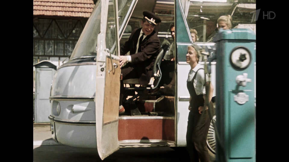 королева бензоколонки фильм 1962 юрий белов. юрий белов и надежда румянцева. королева бензоколонки фильм 1962 юрий белов. раф 976 королева бензоколонки. 1962 - королева бензоколонки (николай литус, алексей мишурин) постер.