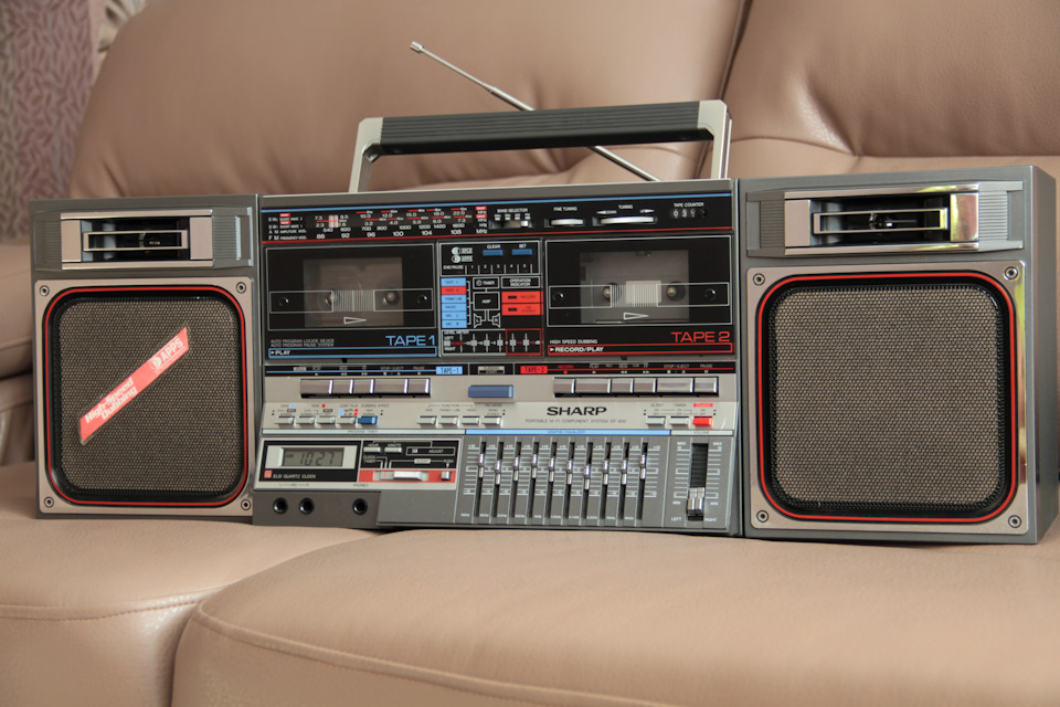 Техника 90 х годов. Аудиотехника Pioneer 90х. Grundig техника 90х. Техника 90. Бытовая техника 90-х годов.