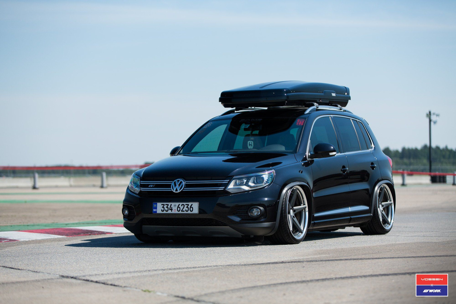 Фольксваген тигуан тюнинг фото S-line WSP Pompei R18 - Volkswagen Tiguan (1G), 2 л, 2013 года колёсные диски DR