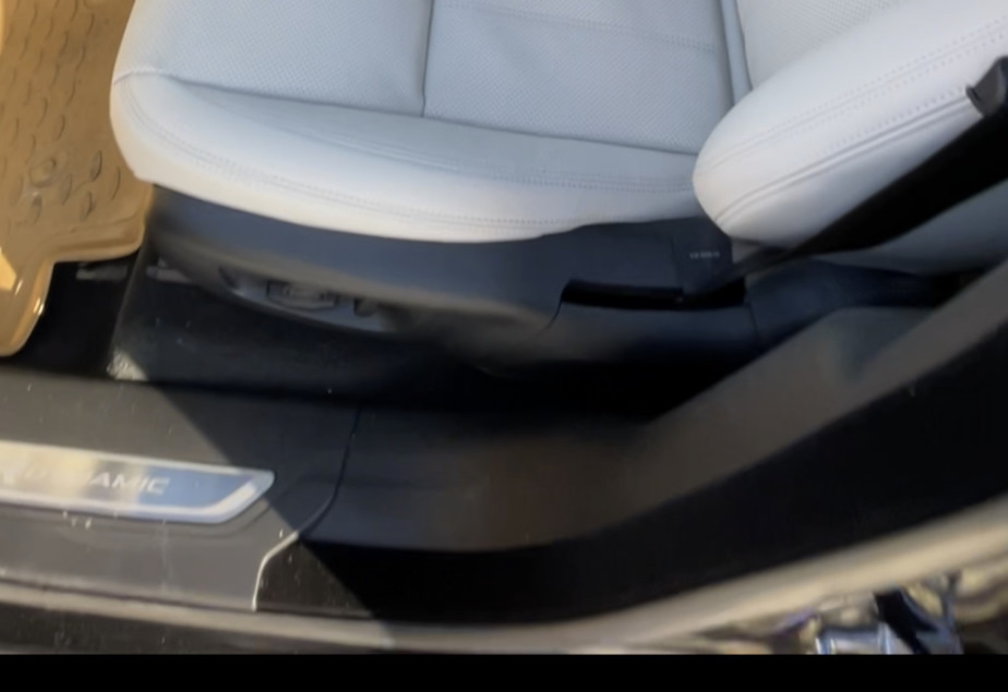 Последствия эксплуатации. 7500 км — Land Rover Range Rover Velar, 2 л ...