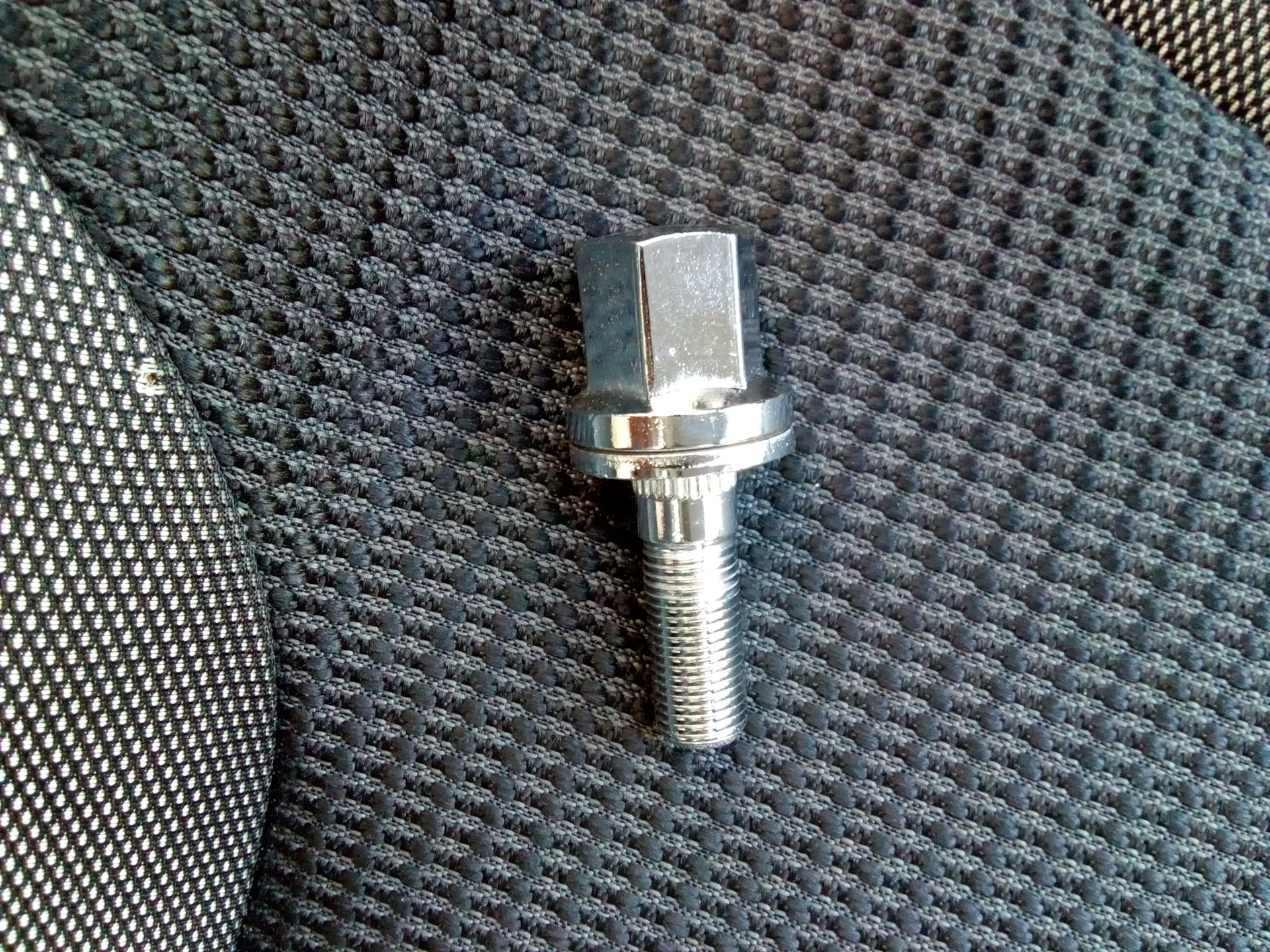 Какие болты нужны на китайские диски? — Peugeot 308 (1G), 1,6 л, 2010 ...