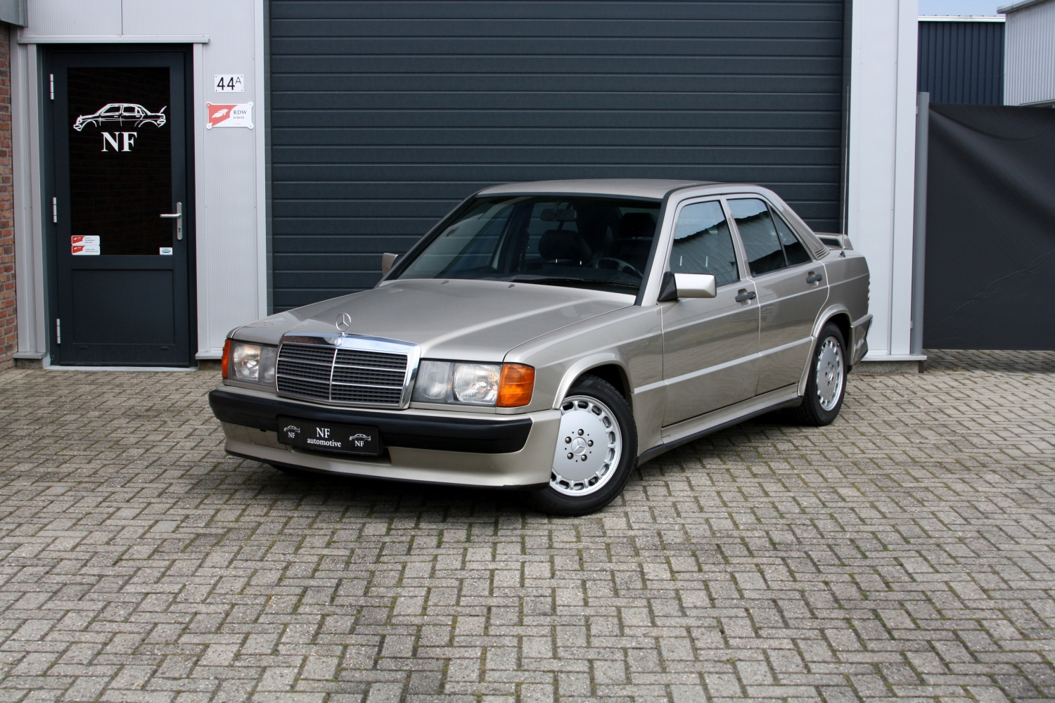 Mercedes 190. Mercedes-Benz 190e 2.3-16. Mercedes Benz 190e. Мерседес Бенц 190 w201. Mercedes-Benz 190 e (w201).