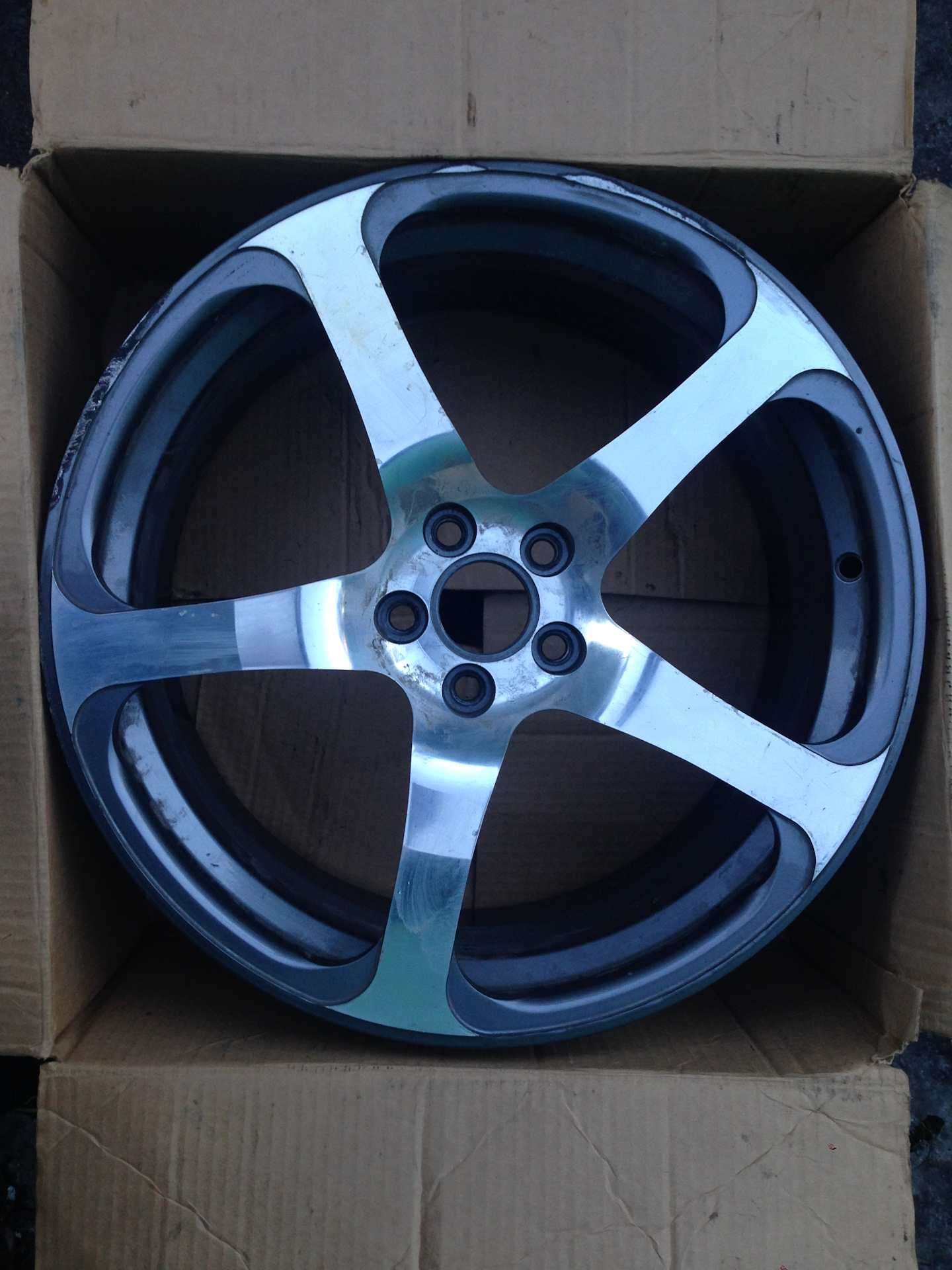 Vissol f-677. Rays prodrive gc-05f r17 et30. Диски forget r17. Audi b9 forged wheels. 1 adv5.