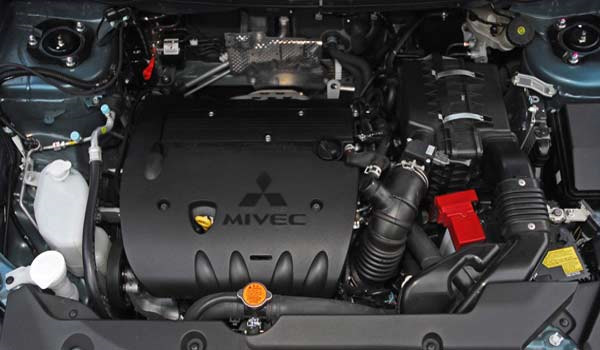Двигатель мицубиси аутлендер хл. Mitsubishi Outlander XL 2.0 двигатель. Outlander XL 3.0 2008 мотор. Mitsubishi Outlander 2010 двигатель 2.0. Двигатель Outlander 3 2.0.