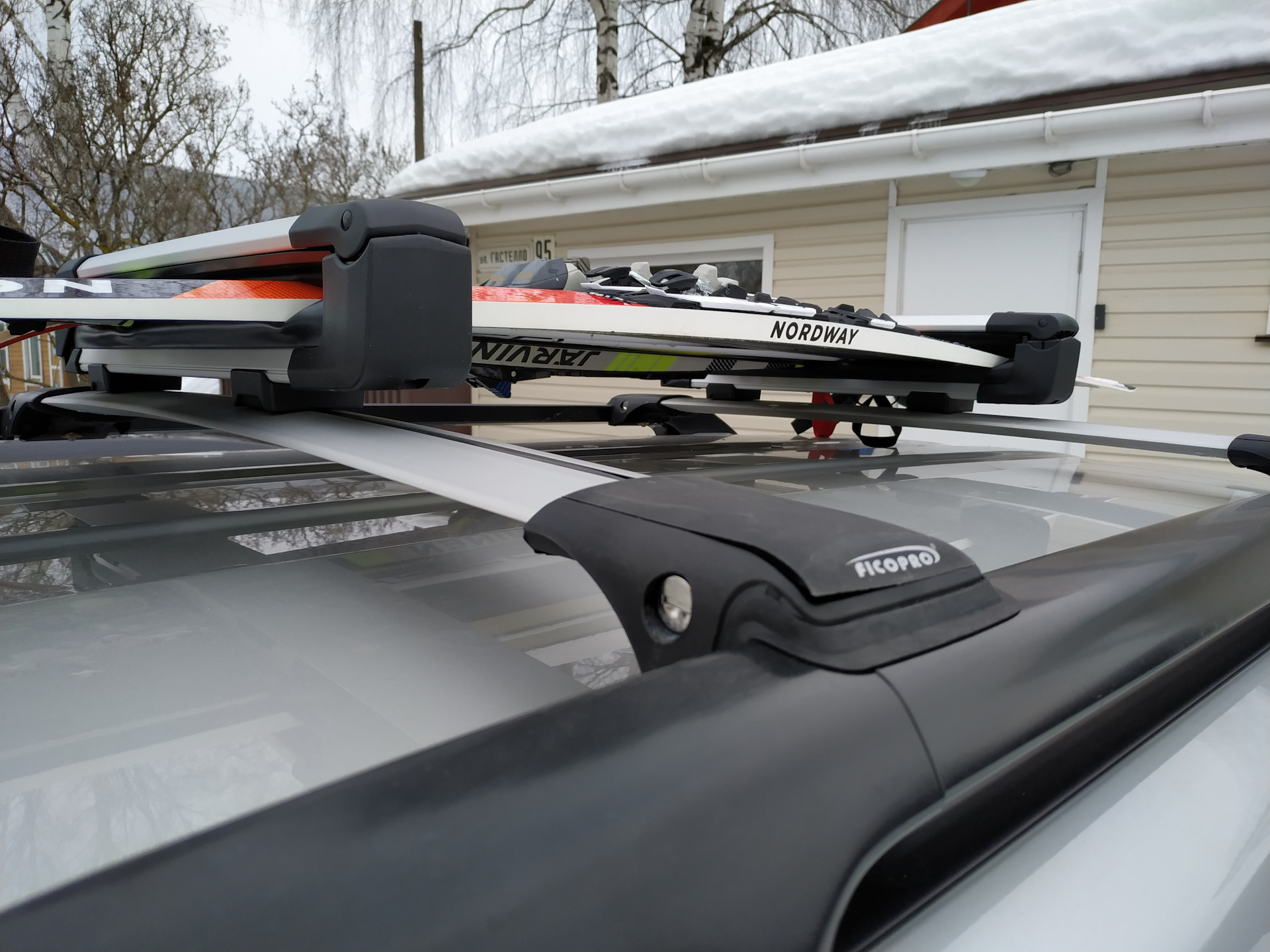 Как снять поперечные планки с рейлингов? — Suzuki Jimny, 0,7 л, 2005 ...