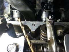 Зазоры клапанов дэу матиз литровый. d8bf7d9s 240. Зазоры клапанов дэу матиз литровый фото. Зазоры клапанов дэу матиз литровый-d8bf7d9s 240. картинка Зазоры клапанов дэу матиз литровый. картинка d8bf7d9s 240. Всем салют!Выходной выдался теплым и солнечным, поэтому частично его посвятил небольшому обслуживанию.Каждое открытие капота сопровождалось таким вот неприятным зрелищем: