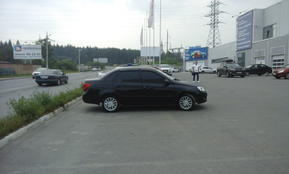 Диски гранта Люкс — Lada Гранта, 1,6 л, 2013 года | колёсные диски | DRIVE2