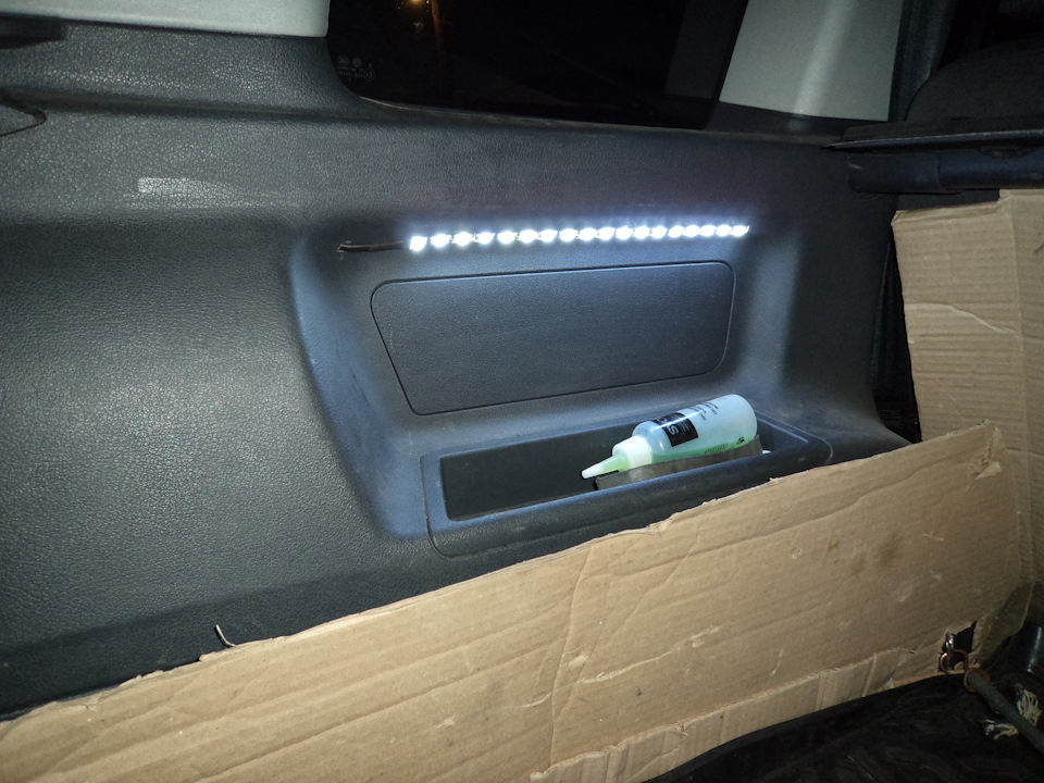 Удаление царапин с пластика салона — Volkswagen Touran (1G), 2 л, 2004 ...