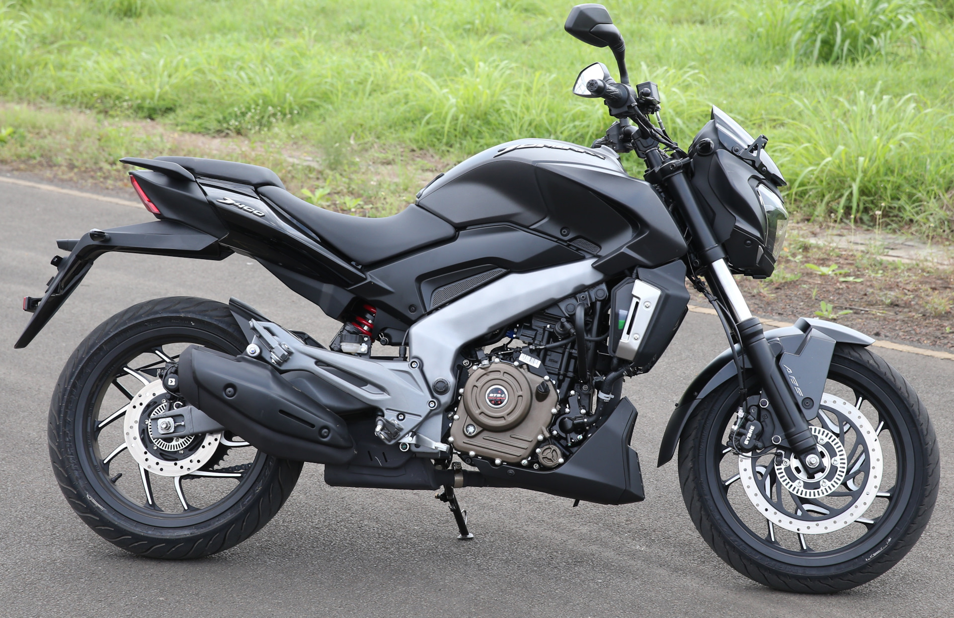 Bajaj Dominar 250 в России